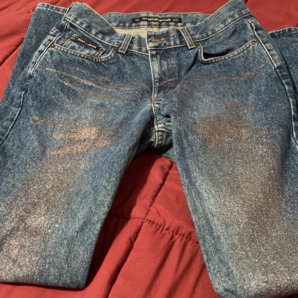 DKNY Jeans - Picture 3 of 3